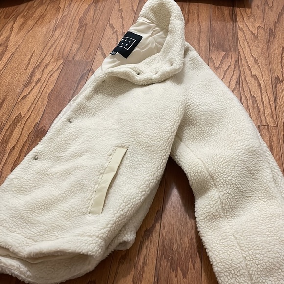 Wesley button down jacket faux sherpa NWOT - Picture 8 of 8